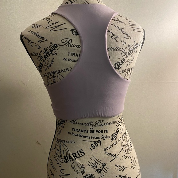 SKIMS Buttery Soft Sugar Plum Sleeveless Women's Top - Picture 2 of 4
